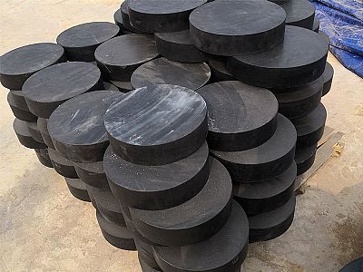 黔江区板式橡胶支座由若干层橡胶片与薄钢板经加压硫化